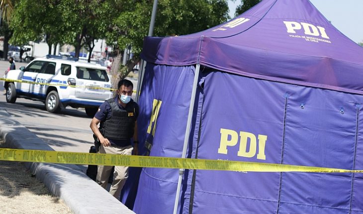 Asesinan con arma blanca a un hombre en pleno de Santiago Centro