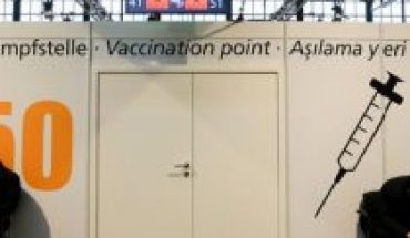 Crecen críticas en Alemania ante escasez de estrategia de vacunación