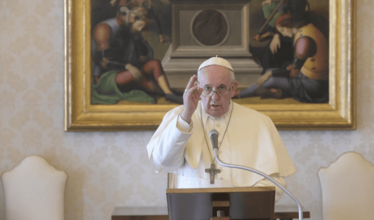 El Papa criticó a las personas que vacacionaron para evitar los confinamientos
