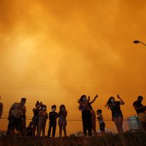 Incendio intencional más la combinación del 30/30/30 amenaza a Quilpué y obliga a la evacuación de 25 mil personas