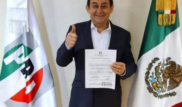 Víctor Godoy registra aspiración a diputado federal por el PRI