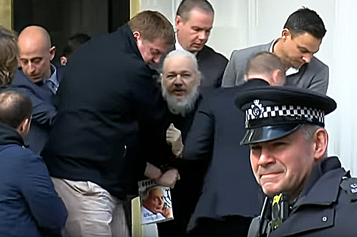 British court decides on Monday whether to extradite Assange to the United States