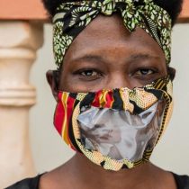 Coronavirus in Uganda: lip reading with sustainable masks