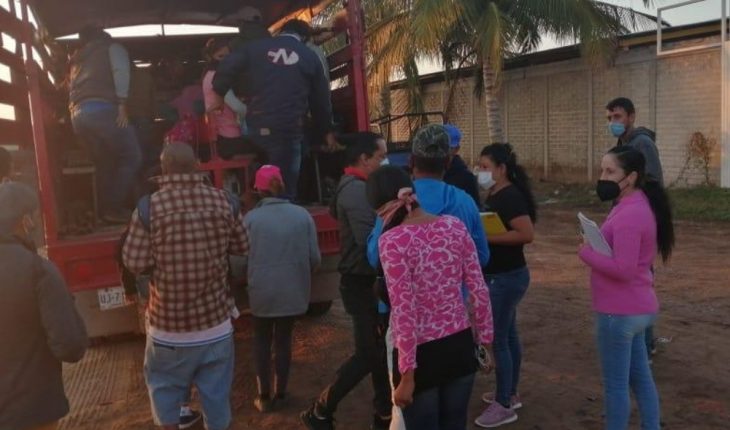 translated from Spanish: Day laborers call for authorities to open Teacapán hostel, Escuinapa