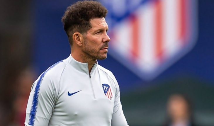 translated from Spanish: Diego Simeone was voted best coach of the decade by IFFHS