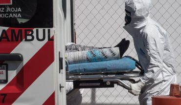 translated from Spanish: Mexico records 1,470 COVID deaths and 20,000 more cases in a day