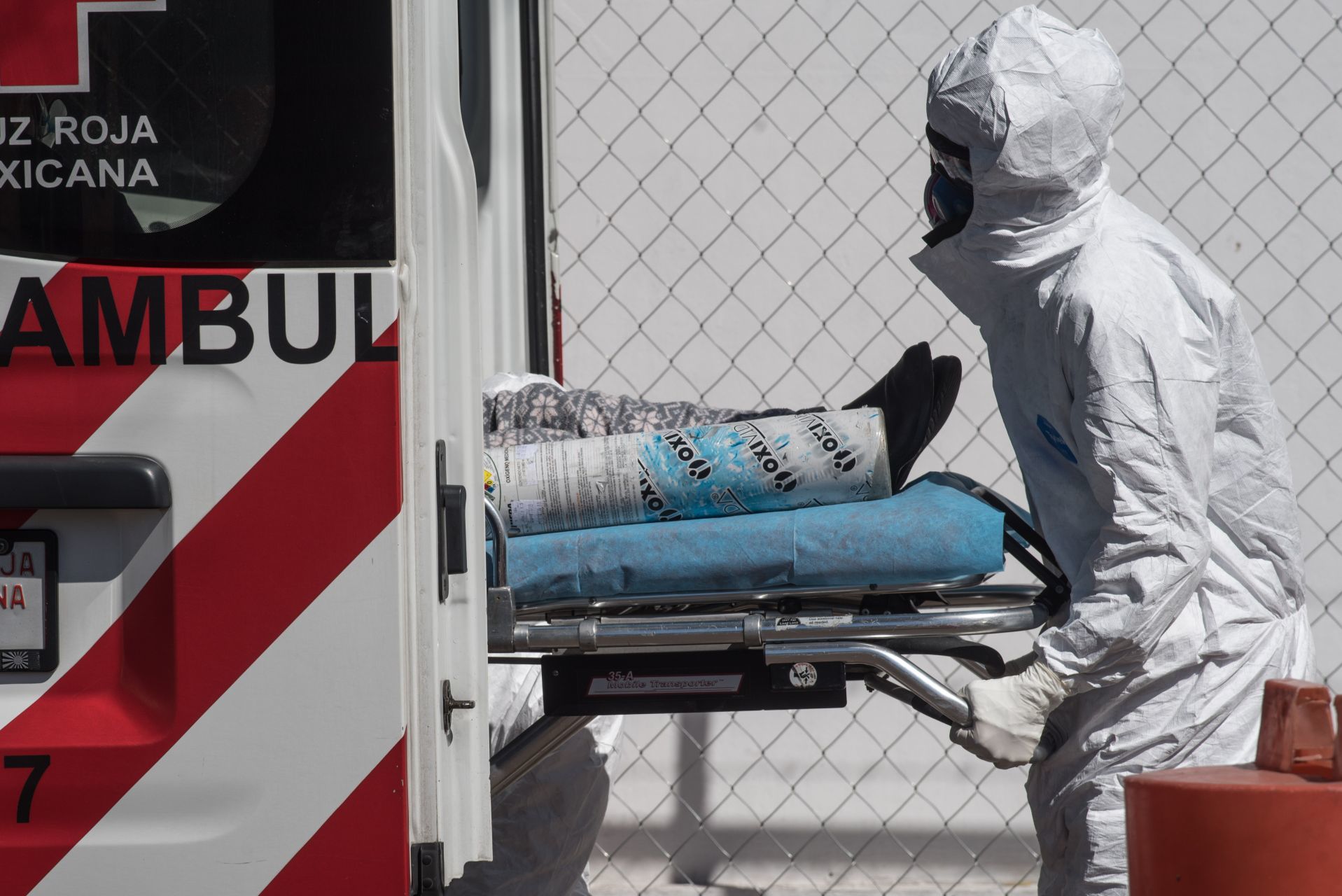 Mexico records 1,470 COVID deaths and 20,000 more cases in a day
