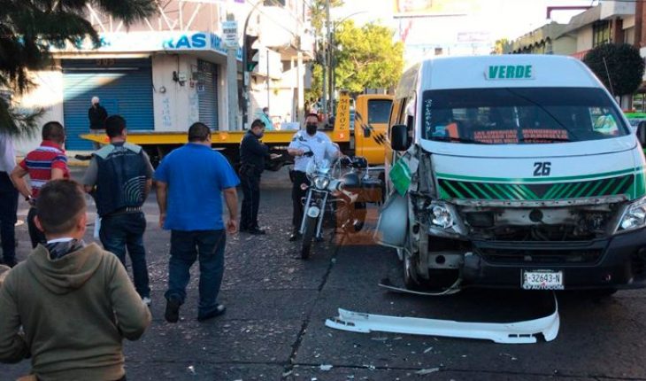 translated from Spanish: Multiple accident in The North Chapultepec of Morelia leaves 8 injured
