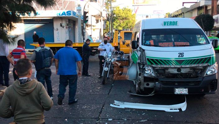 Accidente múltiple en la Chapultepec Norte de Morelia deja 8 heridos