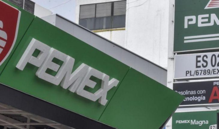 AMLO anuncia decreto para reducir impuestos a Pemex
