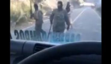 Camionero registró amenaza de encapuchados armados en la entrada a Tirúa a vista y presencia de Carabineros