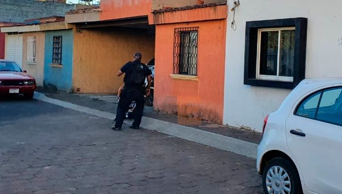 Encuentran el cuerpo de una doctora en su vivienda en Zamora, Michoacán