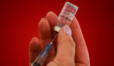 Exitoso proceso de vacunación en el Reino Unido: Más de 20 millones de personas ya recibieron la primera dosis