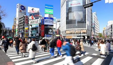 Japón enfrenta aumento de suicidios durante la pandemia creando un “ministro de la soledad”