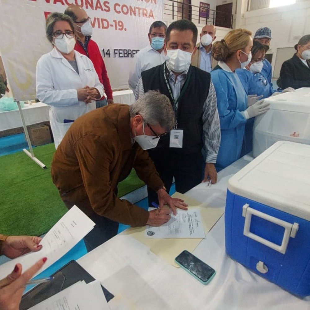 Llegan vacunas Covid-19 a Sinaloa para adultos mayores