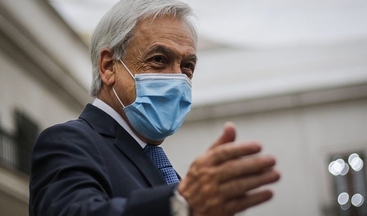 Piñera pide por mensaje de WhatsApp a sus autoridades que respeten “prioridad por edad” en vacunación contra el covid-19