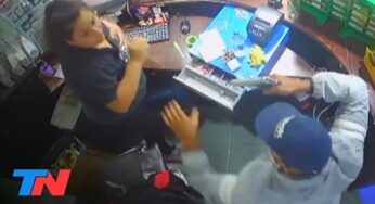 Video: Violento robo en Tucumán: una cajera se resistió al asalto, le pegaron un tiro y se salvó de milagro
