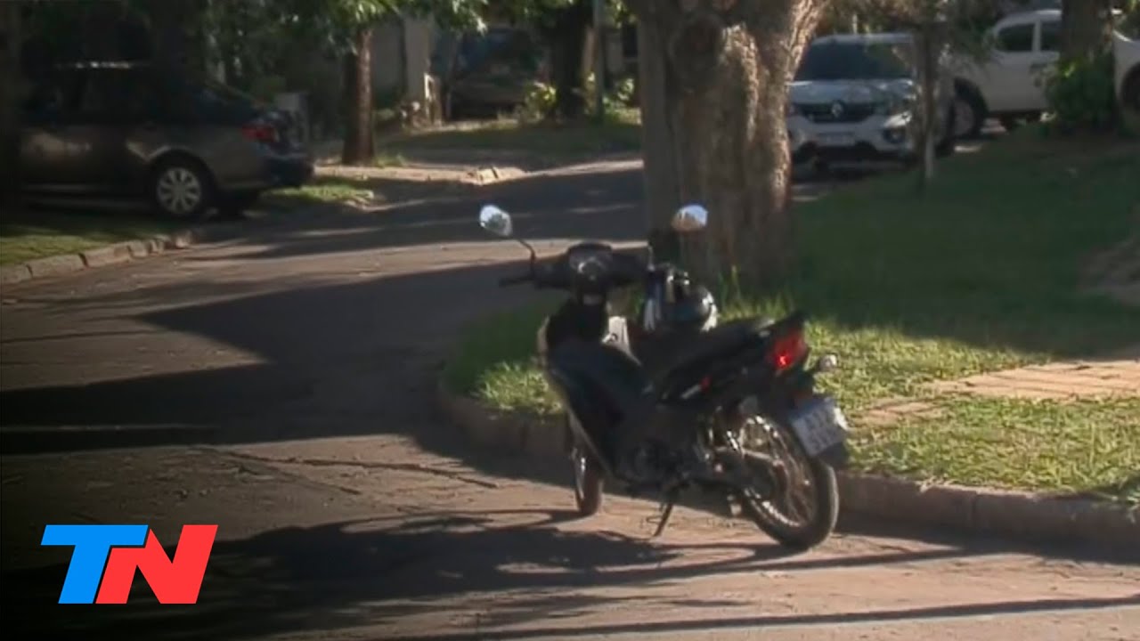 Vivir robado | Motochorros le robaron la moto a un repartidor: es el cuarto vehículo que le sacan
