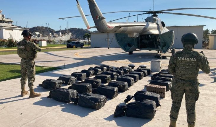 translated from Spanish: After persecution, Semar secures 731 kilos of cocaine in Michoacán