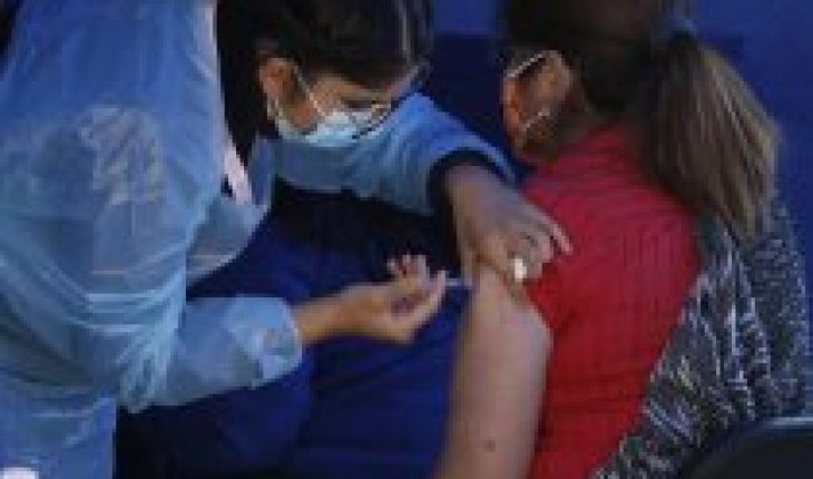 translated from Spanish: Concern in the Fifth Region: Municipalities could run out of vaccines in the coming days