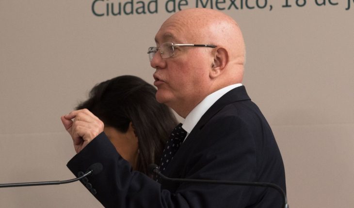 translated from Spanish: FORMER AMLO and EPN members lead audit, review public spending