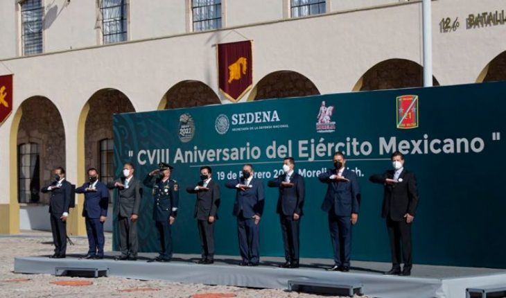 translated from Spanish: Humberto Arróniz recognizes the work of the Mexican Army