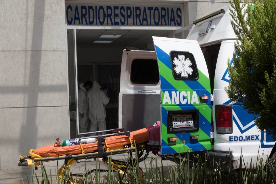 Mexico exceeds 185,000 COVID deaths; there are 53,000 active cases