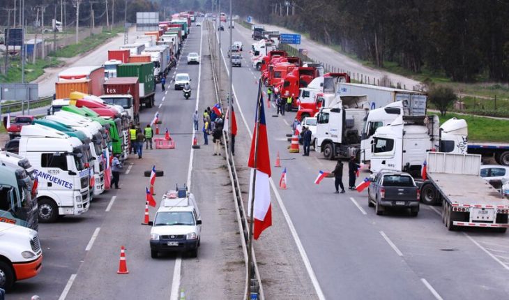 translated from Spanish: Truckers reiterate request to be vaccinated against Covid-19