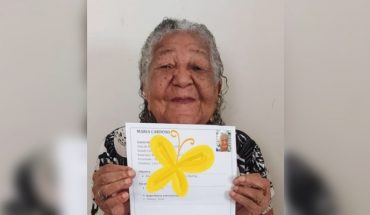 Con 101 años, anciana pide trabajo para comprar vino; su historia se hace viral