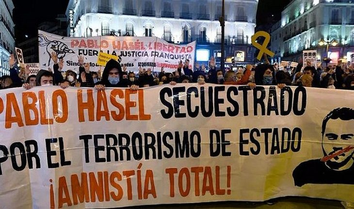 Continúan las protestas en España por encarcelamiento del rapero Pablo Hasél
