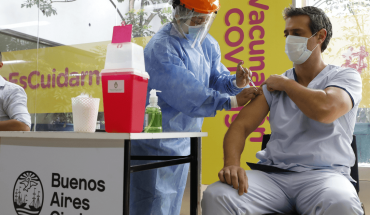 El Gobierno porteño comenzará la vacunación a docentes la próxima semana