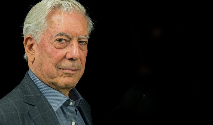 El escritor ganador del Premio Nobel de Literatura, Mario Vargas Llosa, cumple 85 años