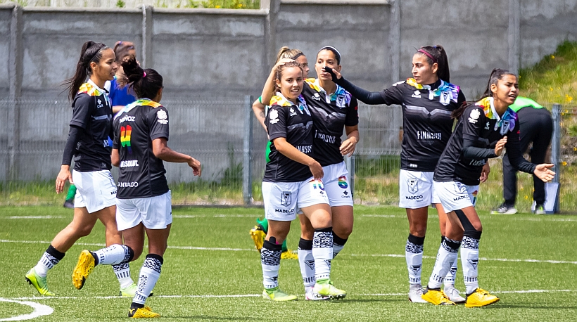 Libertadores Femenina: Santiago Morning goleó 9-0 a Deportivo Trópico y avanza a cuartos