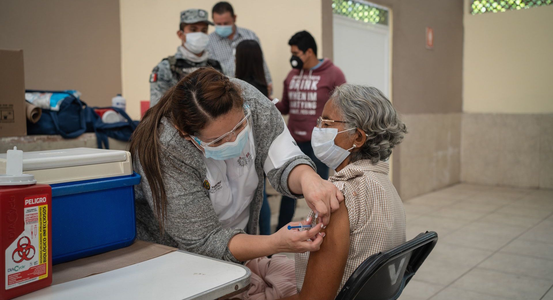 México suma 2,734 casos COVID; van más de 2 millones 793 mil vacunas