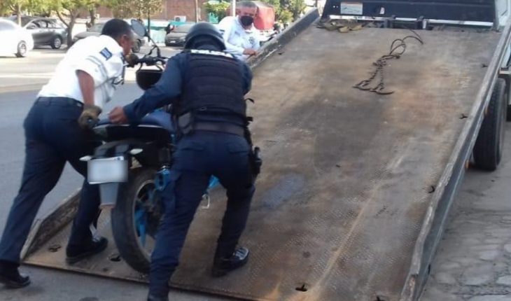 Motociclista arrolla a adulto mayor en bicicleta en Mazatlán