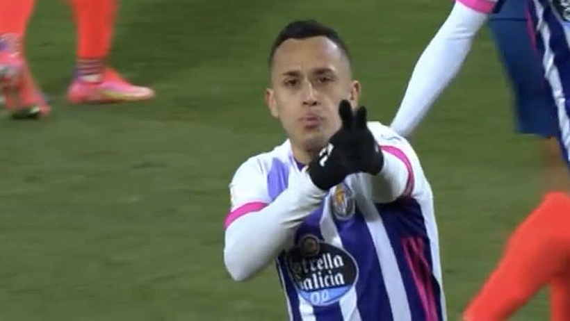 Orellana anotó de penal en empate del Valladolid ante Sevilla