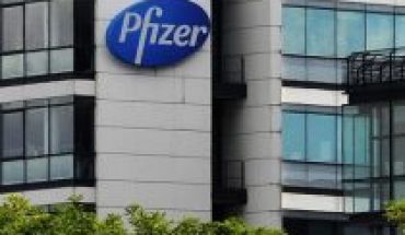 Pfizer comienza ensayos clínicos con fármaco oral contra el COVID-19