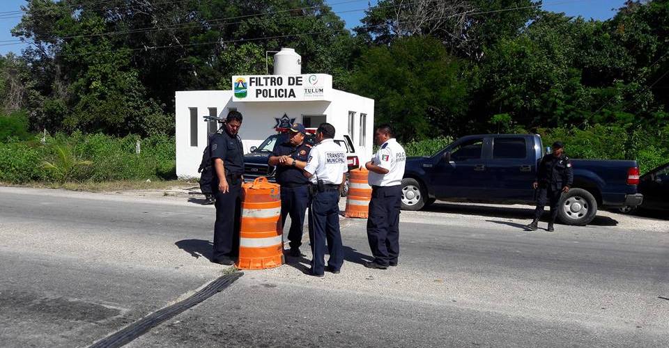 Policías matan a mujer detenida en Tulum, Quintana Roo