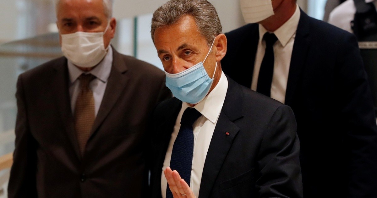 Sarkozy, condenado a 3 años de prisión por corrupción y tráfico de influencias