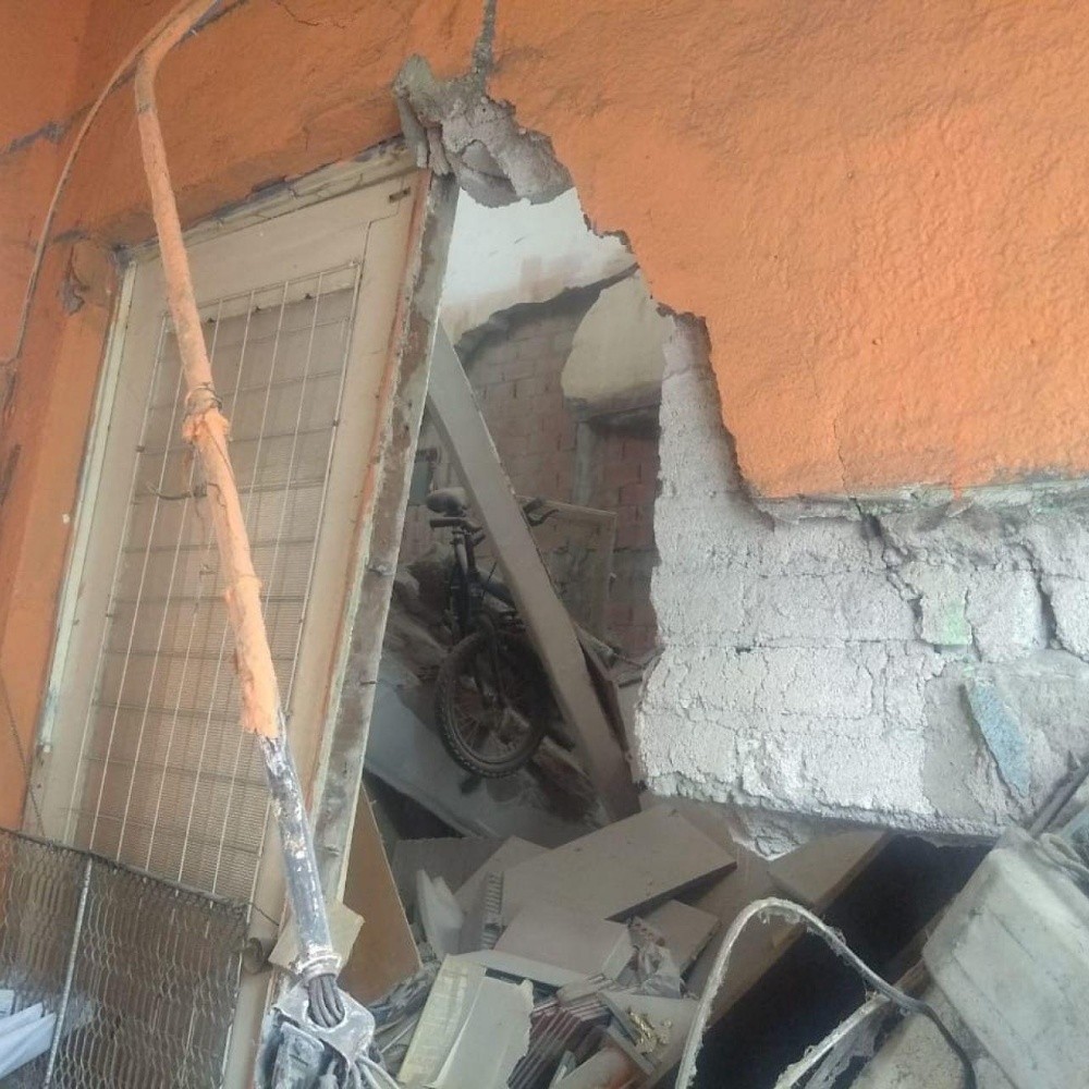 Se derrumba construcción en Jalisco; buscan a sobrevivientes