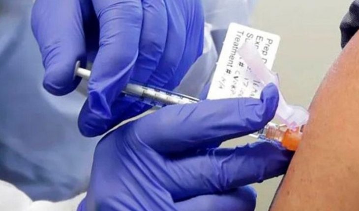 Vacuna de AstreZeneca tiene una efectividad del 79 por ciento