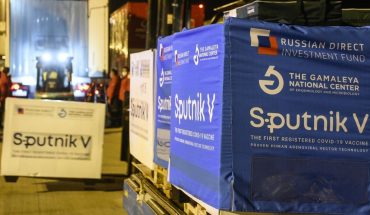 translated from Spanish: 732,500 new doses of Sputnik V arrived