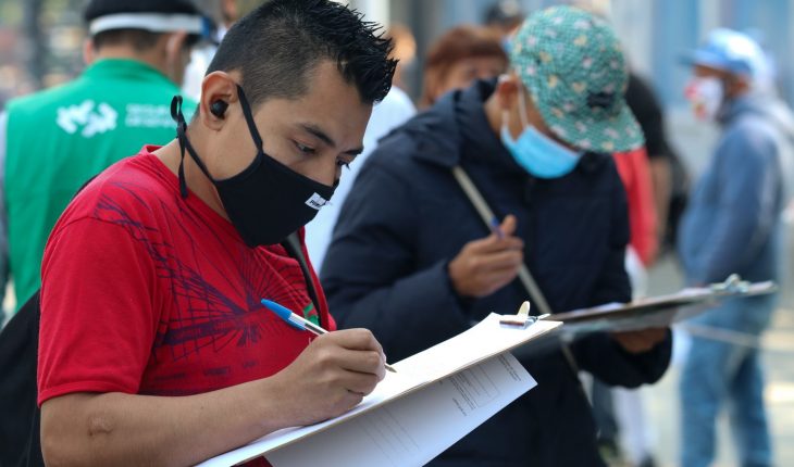 translated from Spanish: Between January and February, 163,000 IMSS-registered jobs were recovered