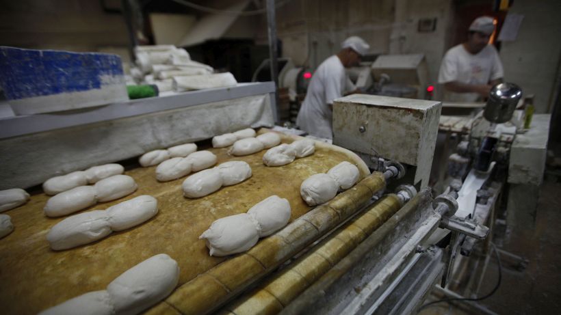 Bread producers say quarantine restrictions affect "seriously thousands of bakers"