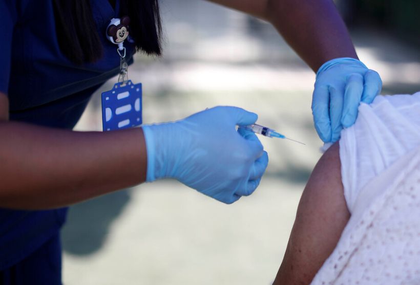 Chile approaches 4 million people vaccinated against Covid-19
