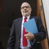 Former minister Rodrigo Valdés says government formula for financing solidarity pillar expansion in pensions is "reckless"