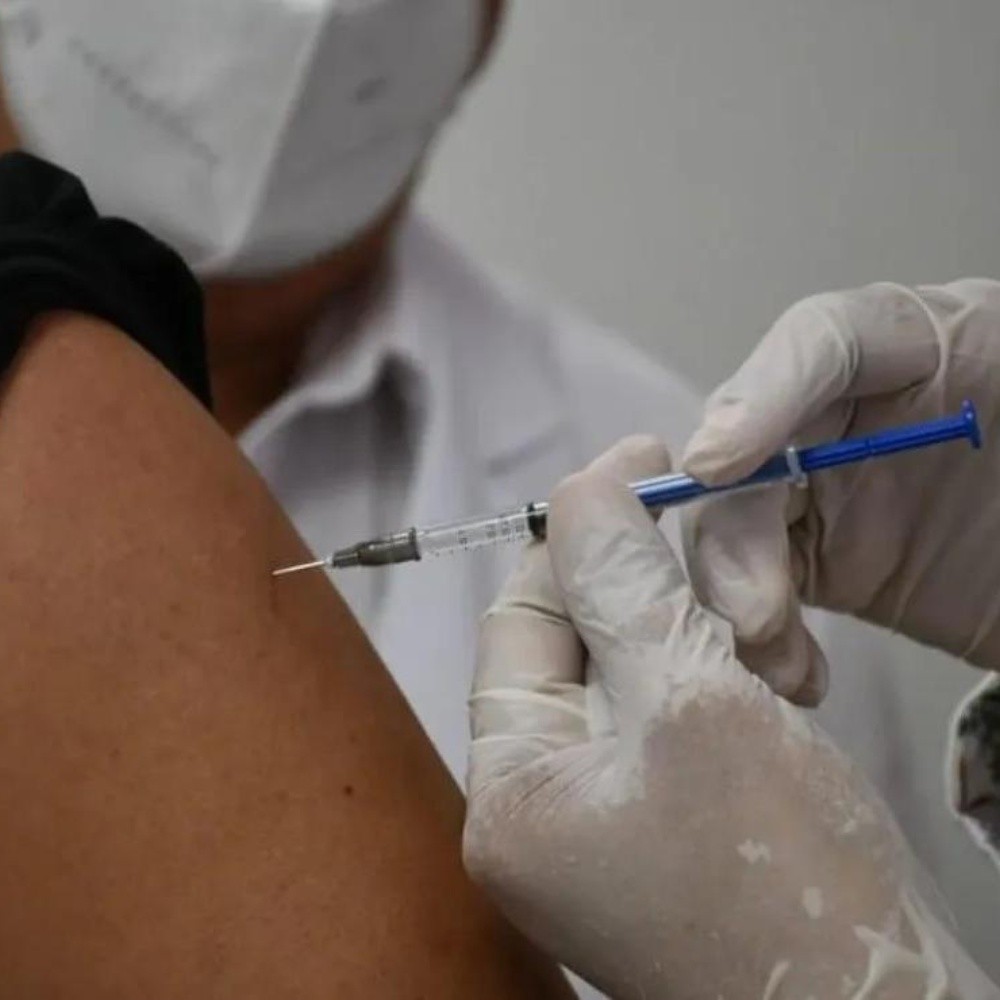 INAI asks authorities not to photograph vaccination IDs