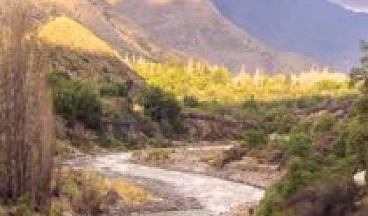 translated from Spanish: Research reveals urgency to restore Maipo River basin due to industrial saturation