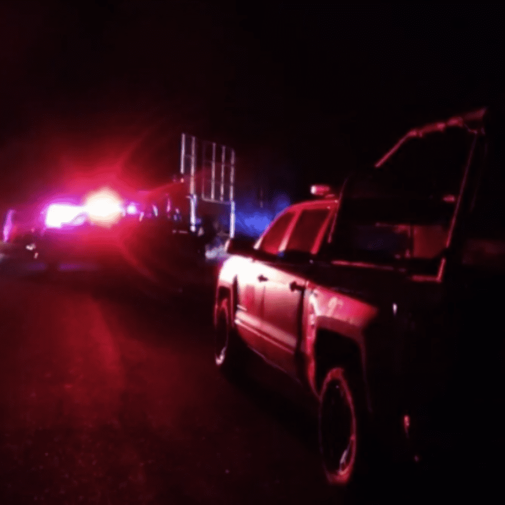Shooting and burning vehicle sows terror in El Vado