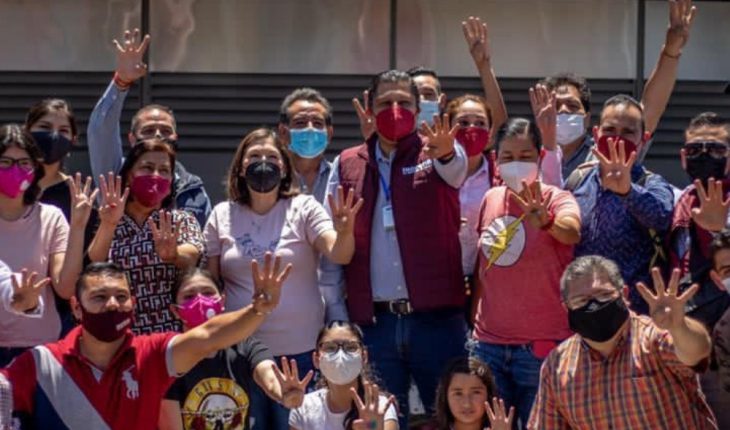 translated from Spanish: They manifest themselves in Michoacán against INE by candidacy of Morón